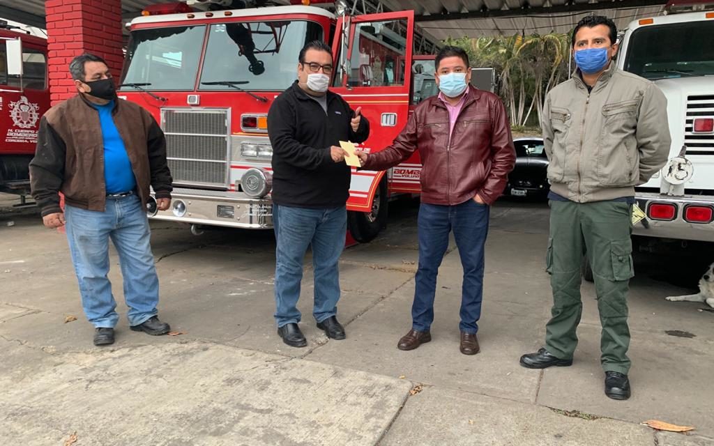 Labor heróica de bomberos, ejemplo de valentía para nuestra nación: Ríos Uribe