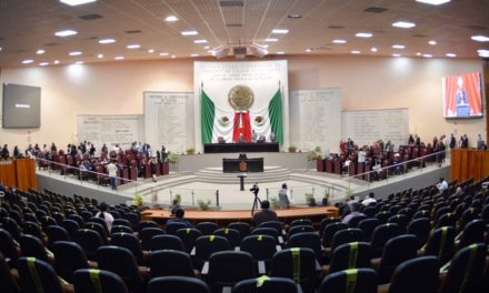 Pleno da entrada a iniciativas del diputado Héctor Manuel Ponce García