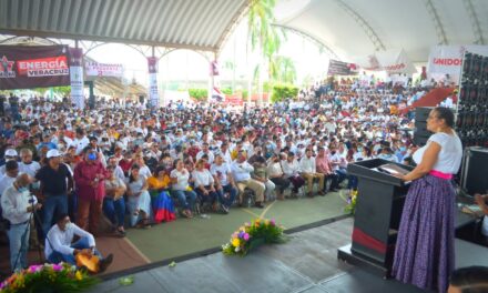 Rosalba Valencia, auténtica minatitleca defensora de los intereses del pueblo veracruzano: Gómez Cazarín