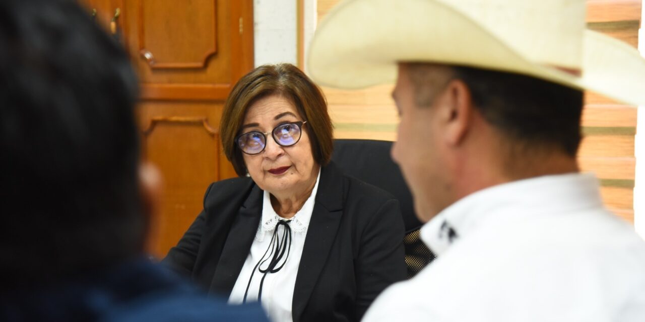 Atiende Presidenta del Congreso a la asociación Jinetes de Veracruz