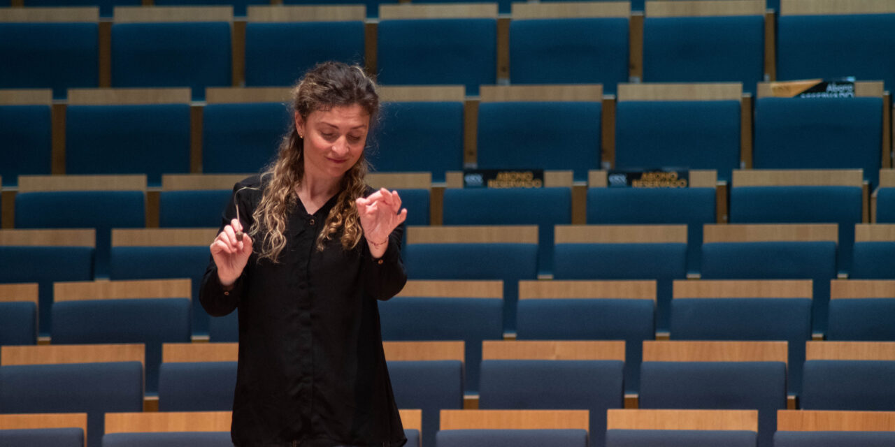 Zoi Tsokanou, directora invitada griega, ofrecerá clase maestra