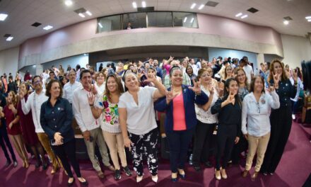 Presentan en el Congreso el Himno a Telesecundaria en Lengua de Señas Mexicana