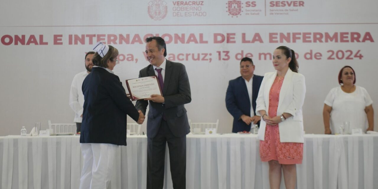 Reconoce Veracruz trayectoria, mérito y profesionalismo de las y los enfermeros