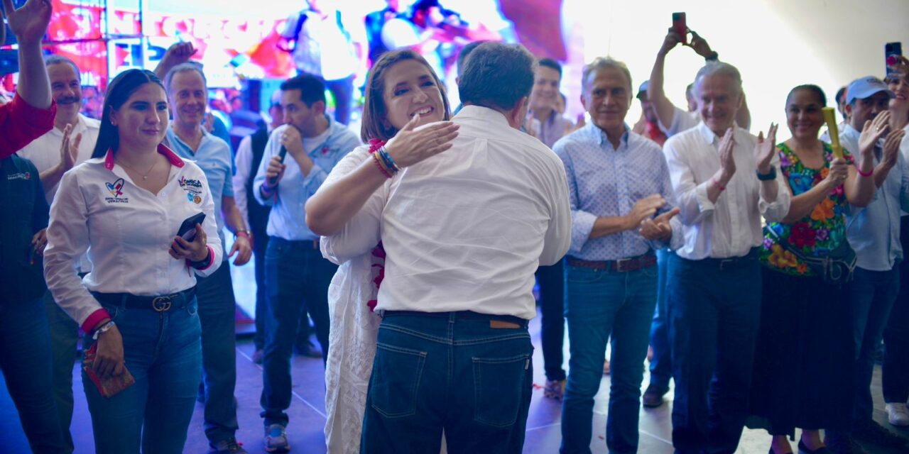 Con el compromiso de recuperar la grandeza de Veracruz, Xóchitl Gálvez y Pepe Yunes cierran campaña en Coatzacoalcos