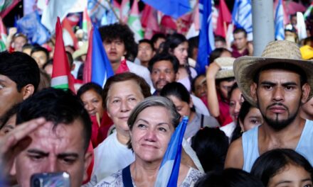 Con el apoyo de miles de ciudadanos, cierra Pepe Yunes campaña regional en la zona centro