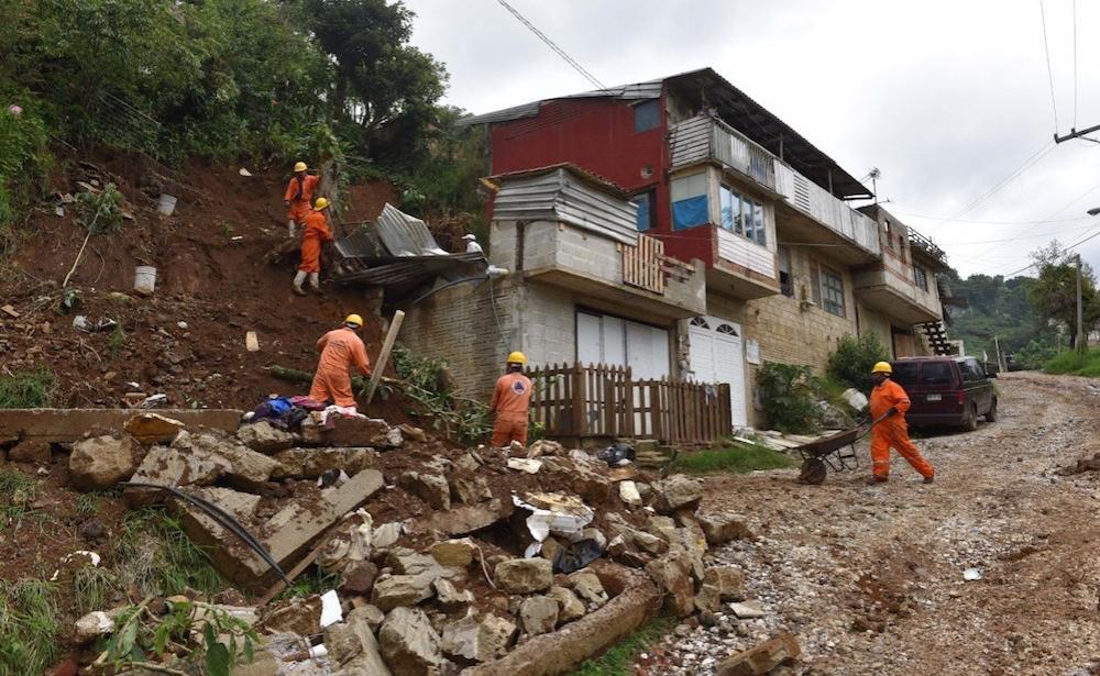 Más de 100 municipios en riesgo de deslaves por lluvias