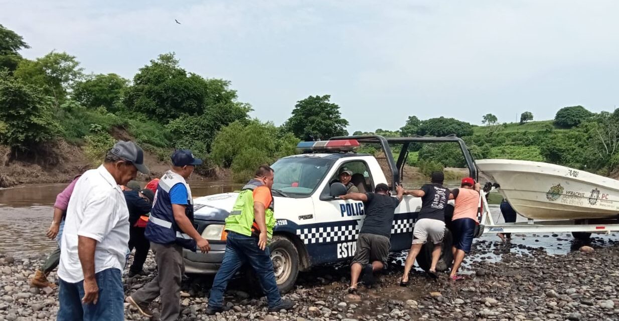 Mueren ahogados mujer y una menor tras ser arrastrados por la corriente del río en Cotaxtla