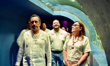 Acompaña Rocío Nahle al gobernador Cuitláhuac García a recorrido en el Aquarium de Veracruz