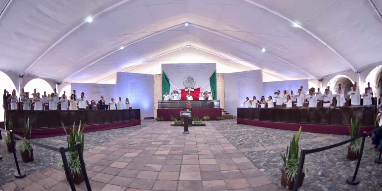 Celebra el Congreso 200 años del Poder Legislativo de Veracruz