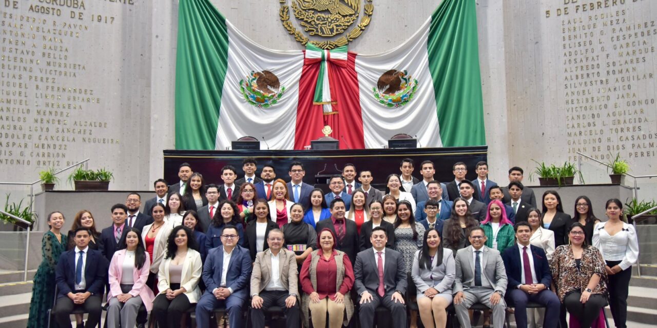 Presenta XIX Parlamento Juvenil propuestas al Congreso de Veracruz