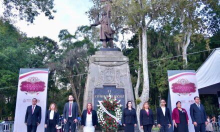 Realiza Congreso Guardia de Honor ante el monumento al Padre de la Patria