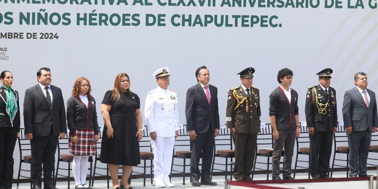 Con respeto y admiración, rinde Veracruz homenaje a los Niños Héroes