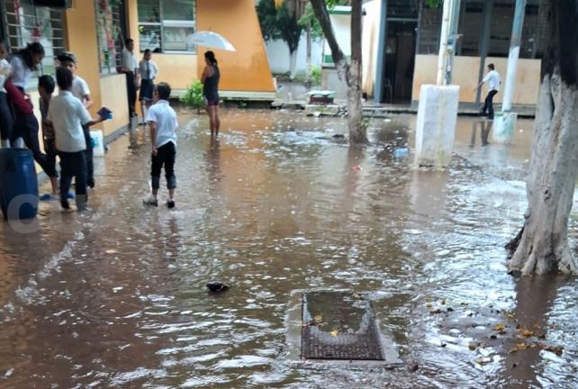 Lluvias por paso de ‘Nadine’ solo generan anegaciones en escuelas, sin daños a estructura