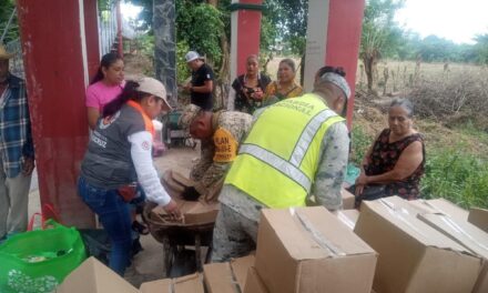 Puesto de Comando Ampliado de Tlacotalpan continúa distribución de insumos en cuenca del río Papaloapan