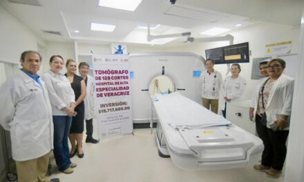 Inaugura Cuitláhuac García renovada área de Tococirugía en el Hospital de Alta Especialidad