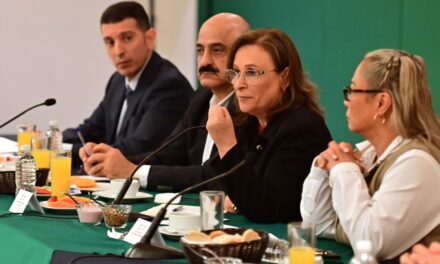 Gobernadora Rocío Nahle atiende a familiares de personas desaparecidas