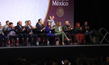 Rocío Nahle participa en el primer Encuentro Nacional Municipal