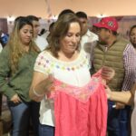 Gobernadora Rocío Nahle acompaña a tlacotalpeños en La Candelaria