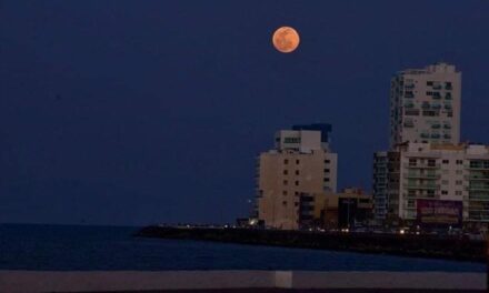 Eclipse de luna noche del 13 y madrugada del 14 de febrero, se podrá observar en Veracruz