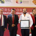 Veracruz reconoce a empresas que promueven la inclusión laboral