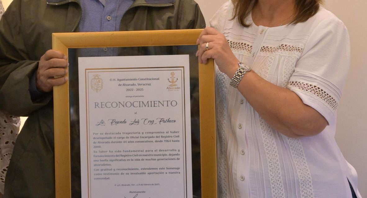 Rocío Nahle inaugura la rehabilitación del Registro Civil de Alvarado