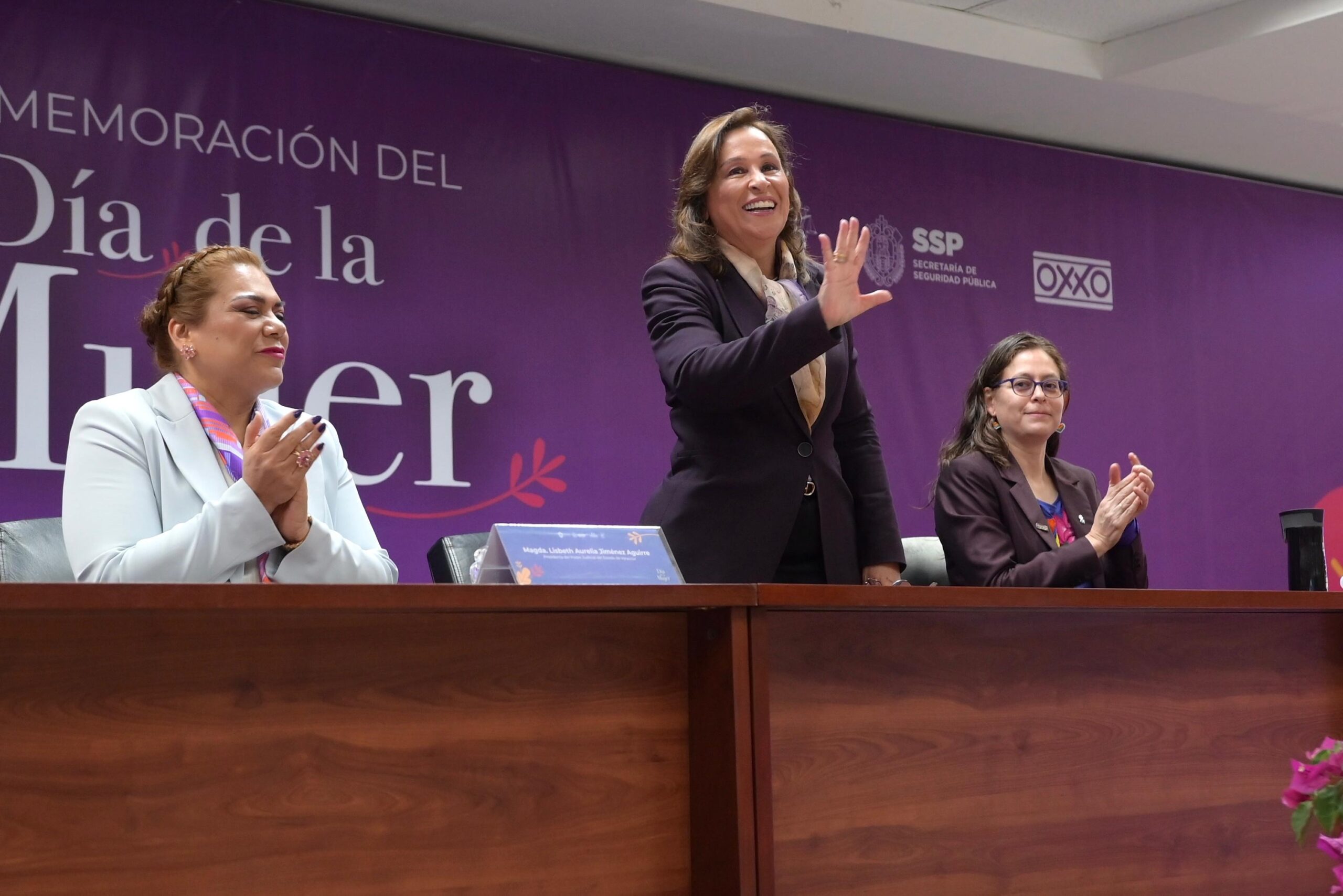 ‘Llegamos todas’ reitera Rocío Nahle, estos seis años “mujeres, protegiendo mujeres’ afirma