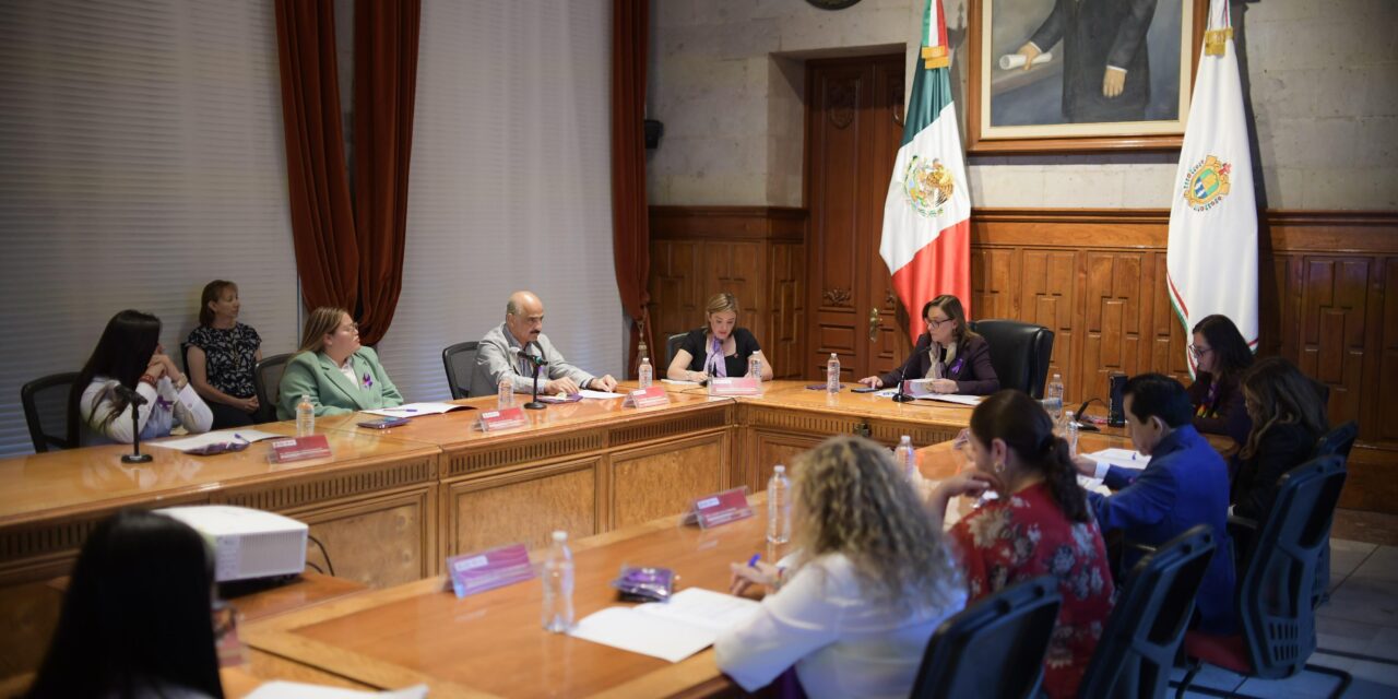 Después de 7 años, instala Rocío Nahle Junta de Gobierno del Instituto Veracruzano de las Mujeres